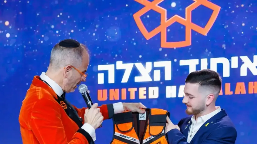 בר קופרשטיין ונשיא איחוד והצלה אלי ביר