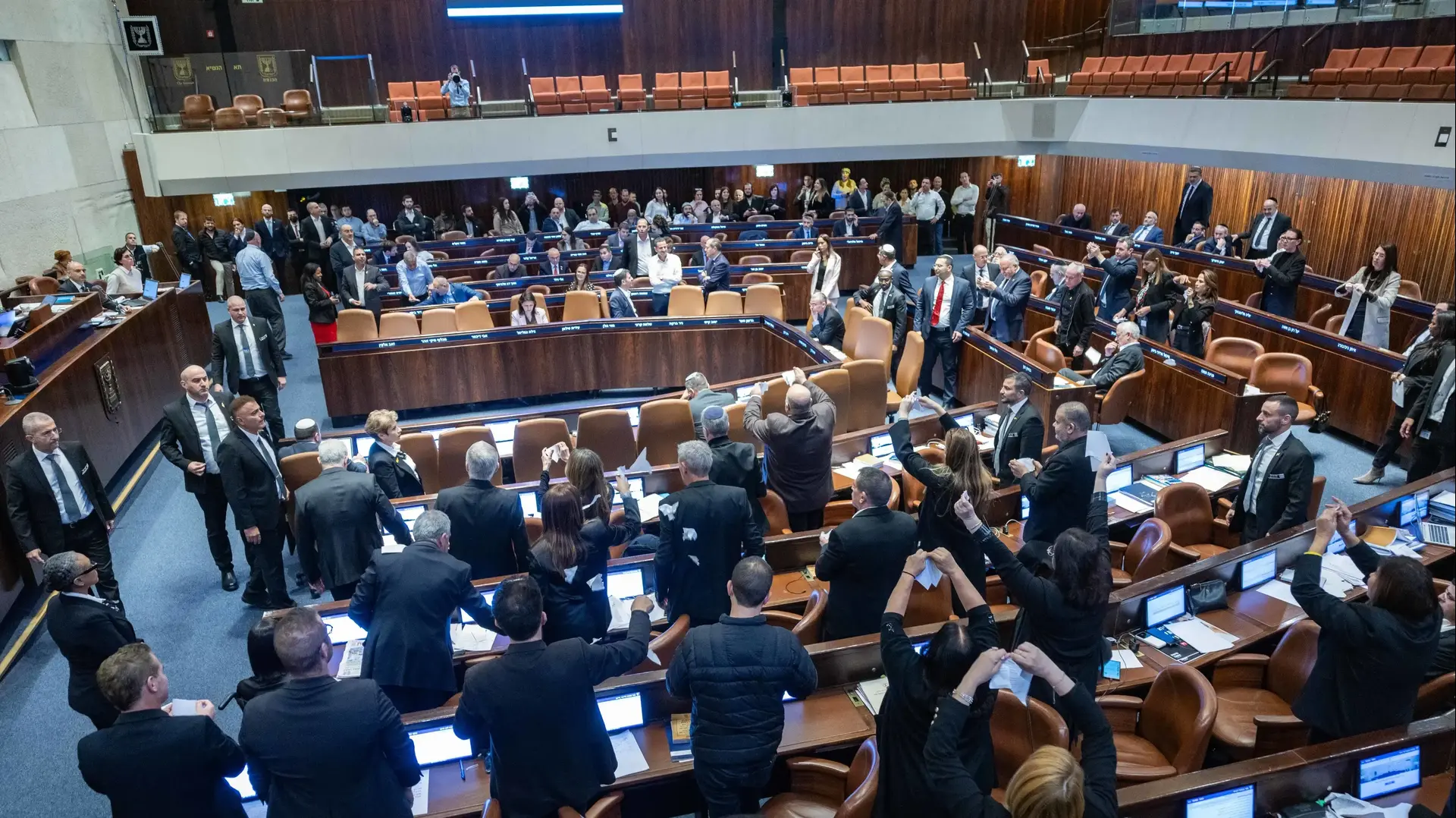 מליאת הכנסת, הצבעת חוק ועדת חקירה ממלכתית-לאומית, 24 בדצמבר 2025