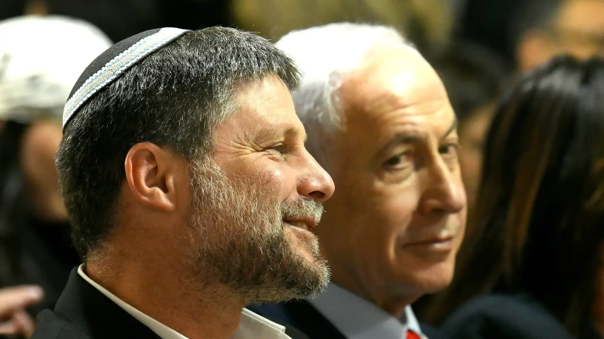 רה"מ בנימין נתניהו, שר האוצר בצלאל סמוטריץ',טקס הארכת הקו האדום של הרכבת הקלה לראשון לציון, 25 בדצמבר 2025