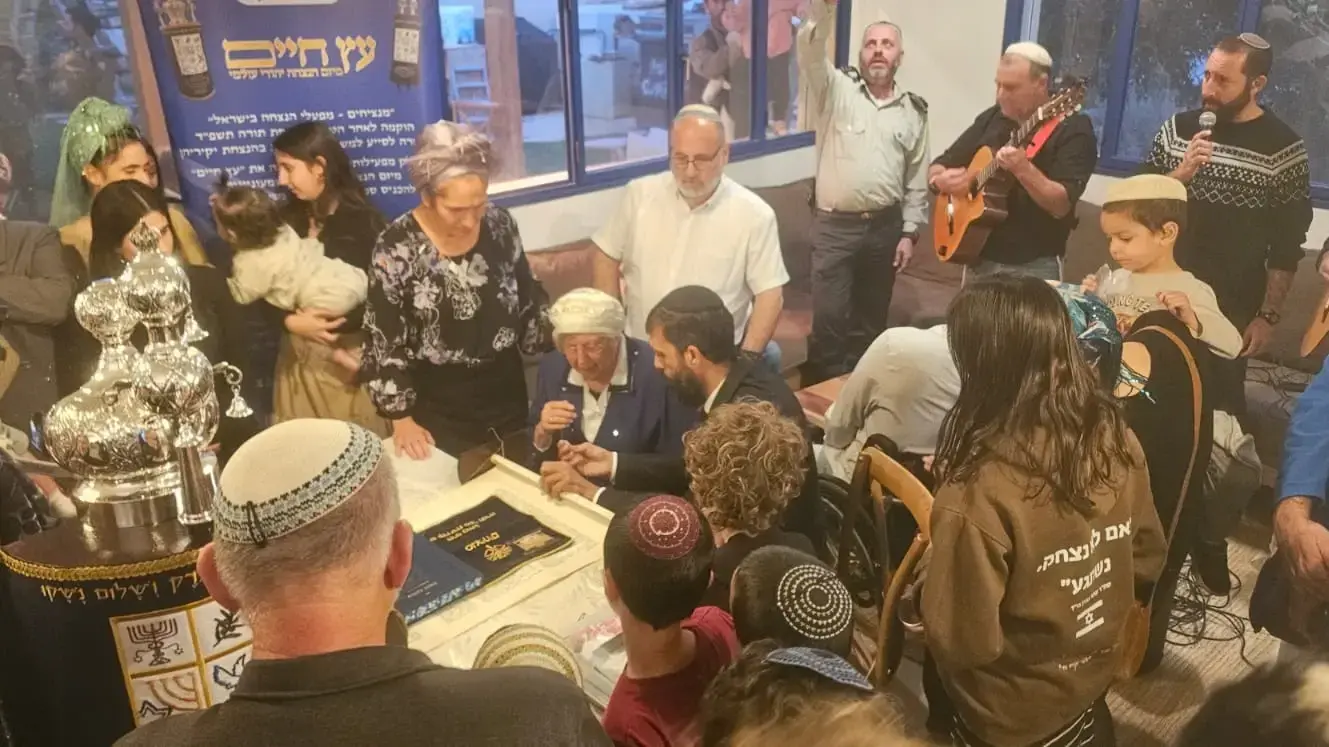 ספר תורה הוכנס לזכרו של סמל נתנאל פסח ז"ל