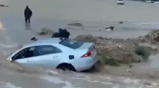 מאמצי חיפוש נמשכים אחר אדם שנסחף בשיטפון באזור מיתר