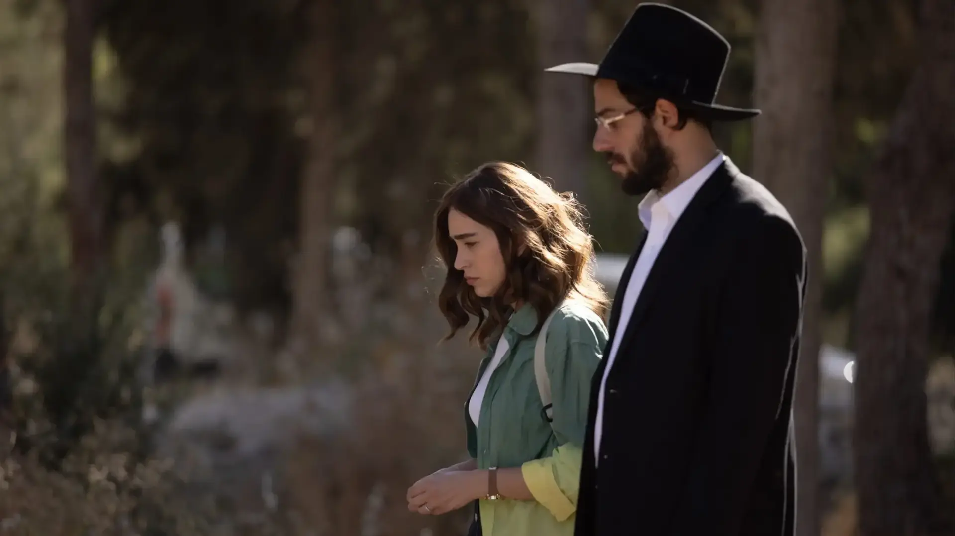 משי קליינשטיין, אורי אלבי, "חשבונות שמיים" של אסתי ביטון שושן