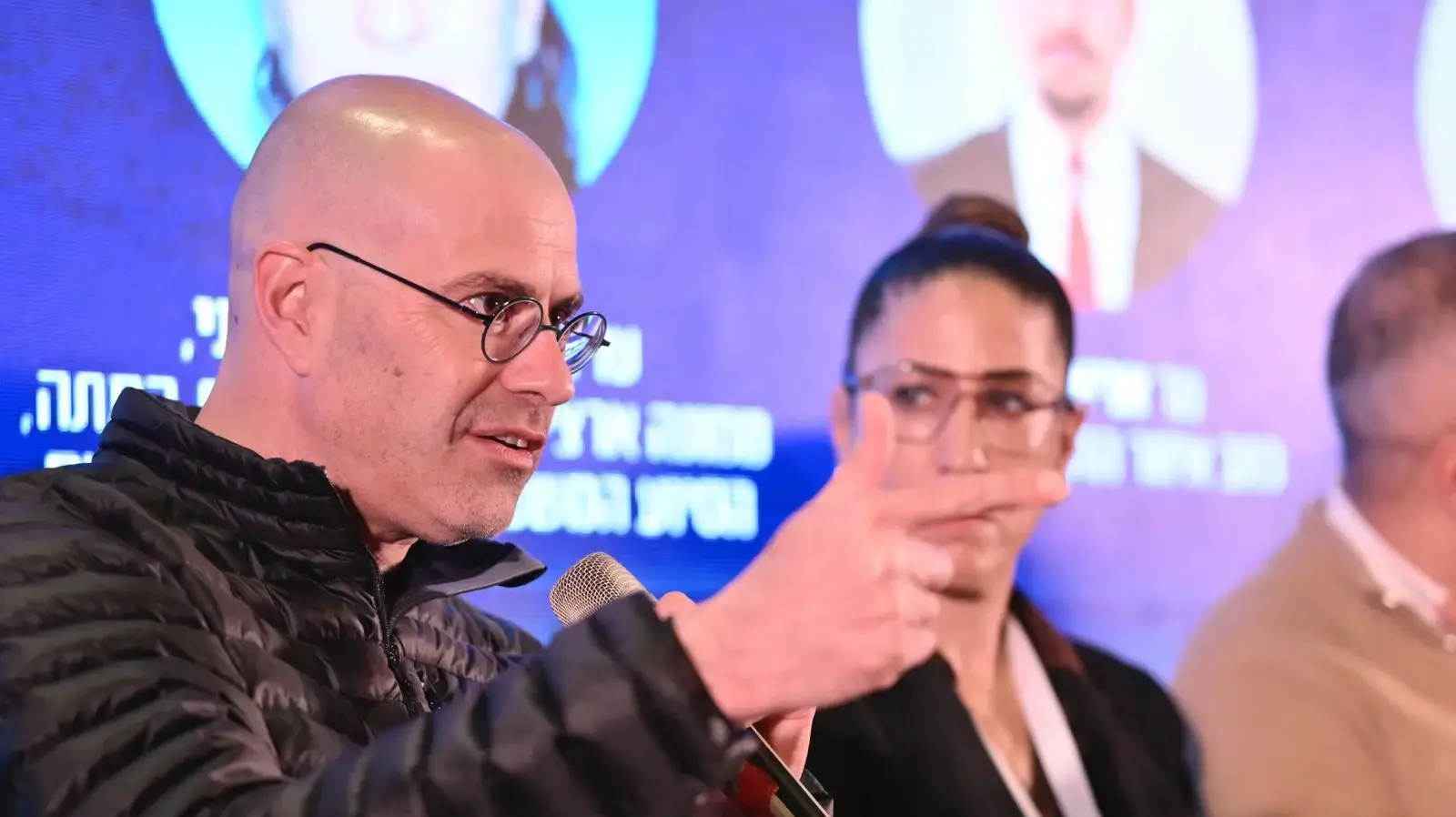 חגי רזניק