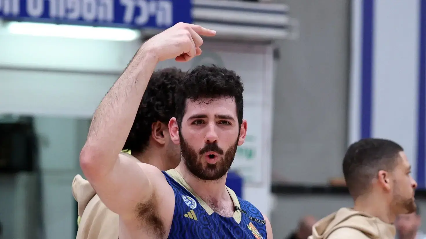 שחקן מכבי תל אביב גור לביא