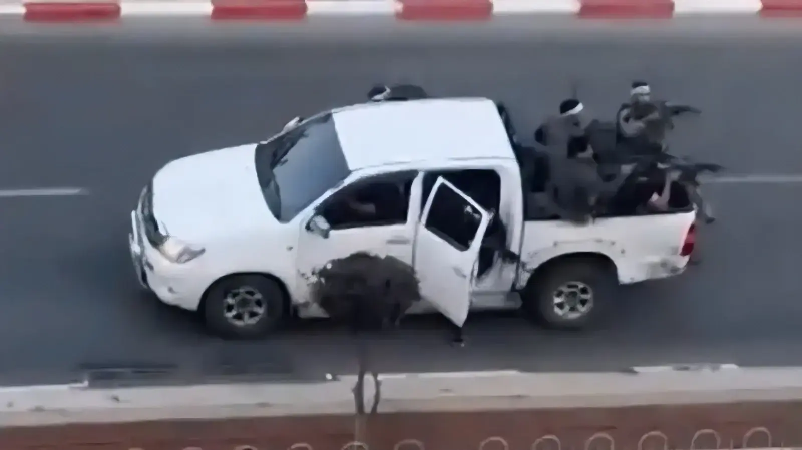 מחבלי חמאס בשדרות בבוקר 7 באוקטובר