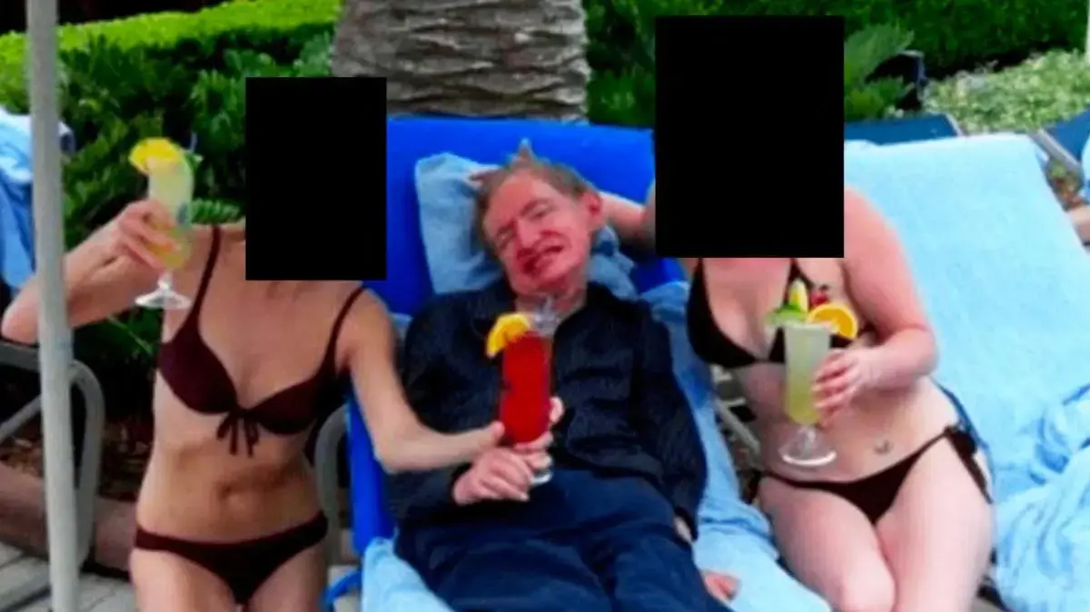 סטיבן הוקינג שוכב בין שתי צעירות בביקיני