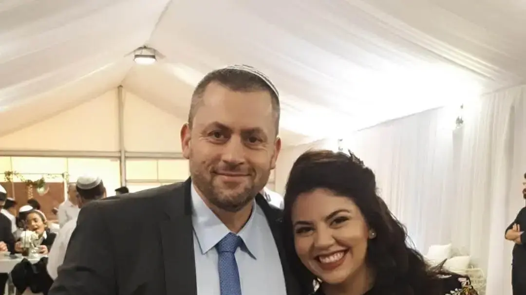 נטע מעיין עם אביה, ראש העיר ערד יאיר מעיין