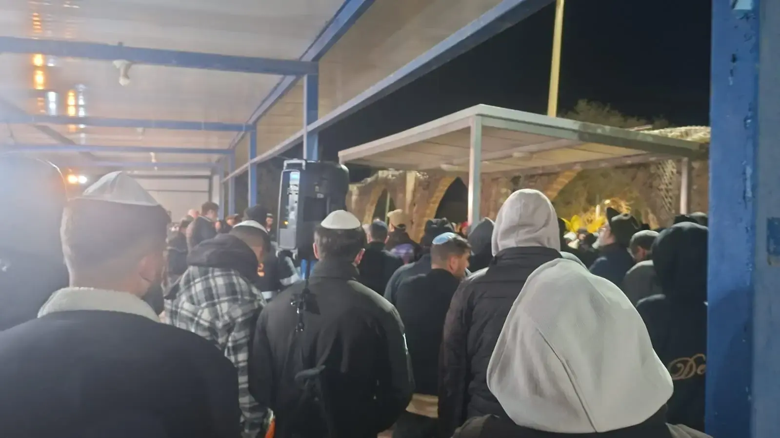 הלווית האחים שנפטרו אחד אחרי השני