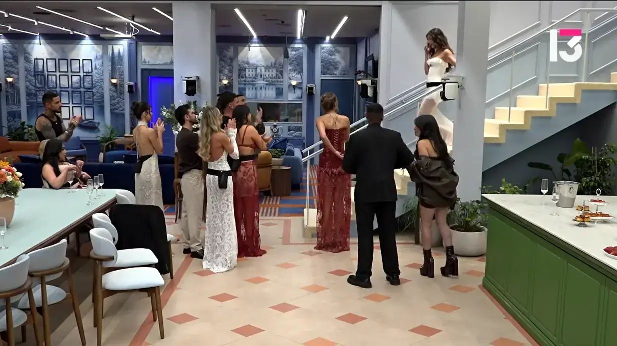 האח הגדול, תוכנית הפתיחה