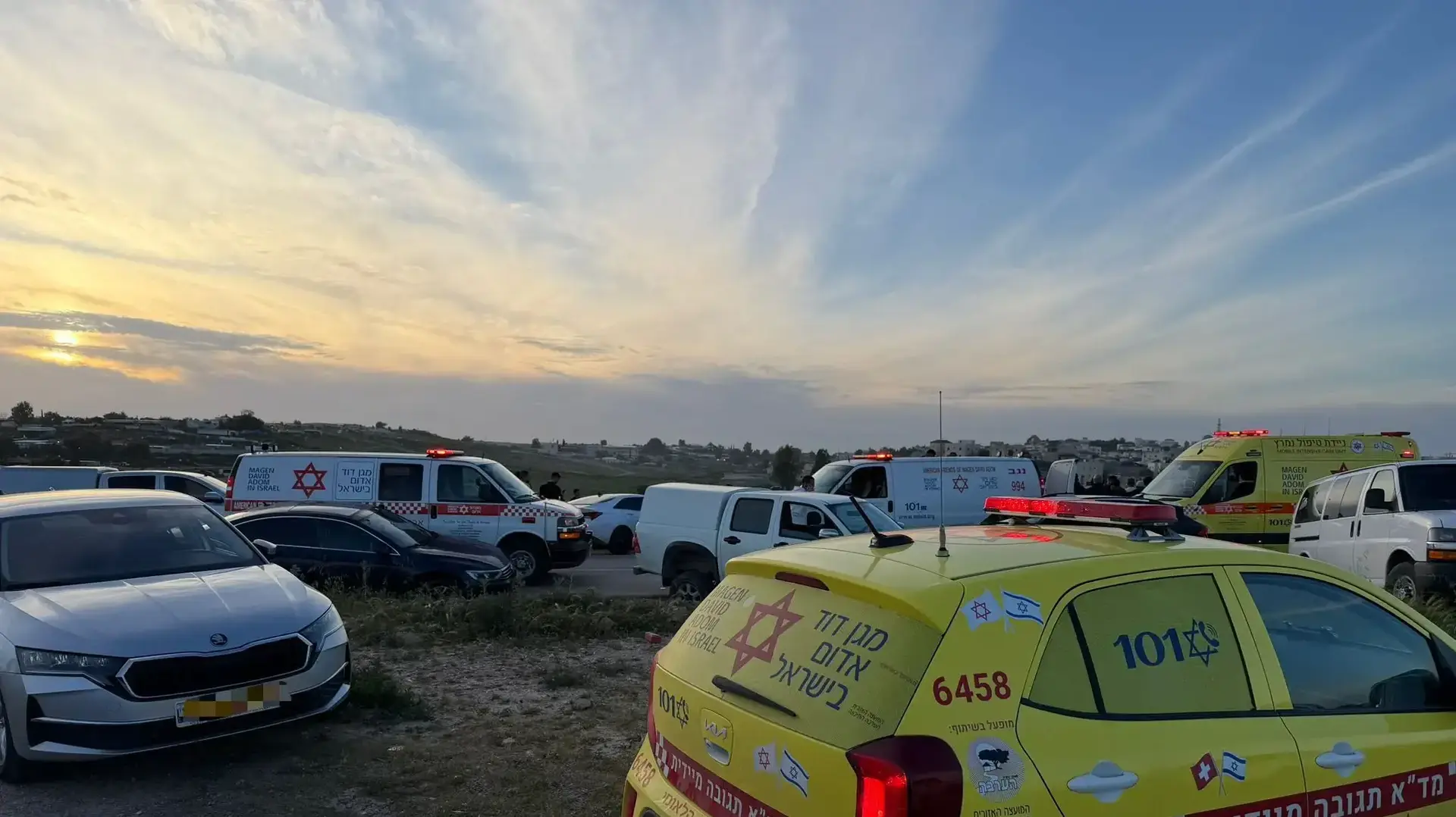 תאונת דרכים בין 3 רכבים בכביש 316, סמוך למחלף נחל יתיר. נקבע מותם של 3 גברים, 4 פצועים באורח קשה
