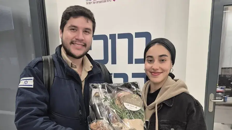 חלוקת מארזים בב"ש