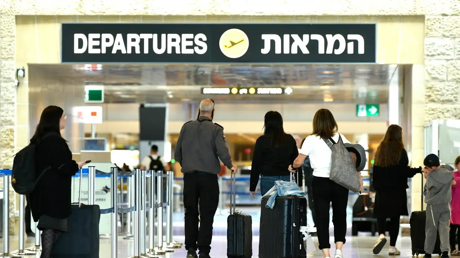 אולם נוסעים, נתב"ג, 13 באפריל 2026