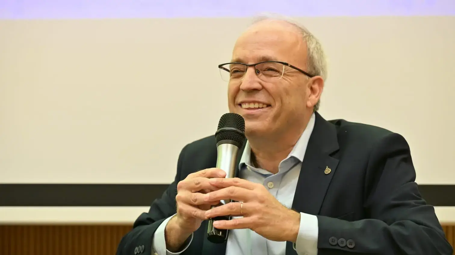 נשיא התאחדות התעשיינים, אברהם נובוגרוצקי