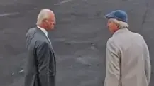 נוסע הוזז מהמושב שלו בגלל מלך שבדיה