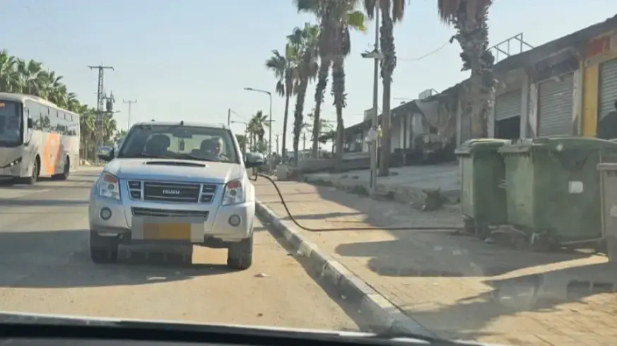 רכב מתדלק מפחי זבל בתחנת דלק לא חוקית, תל שבע