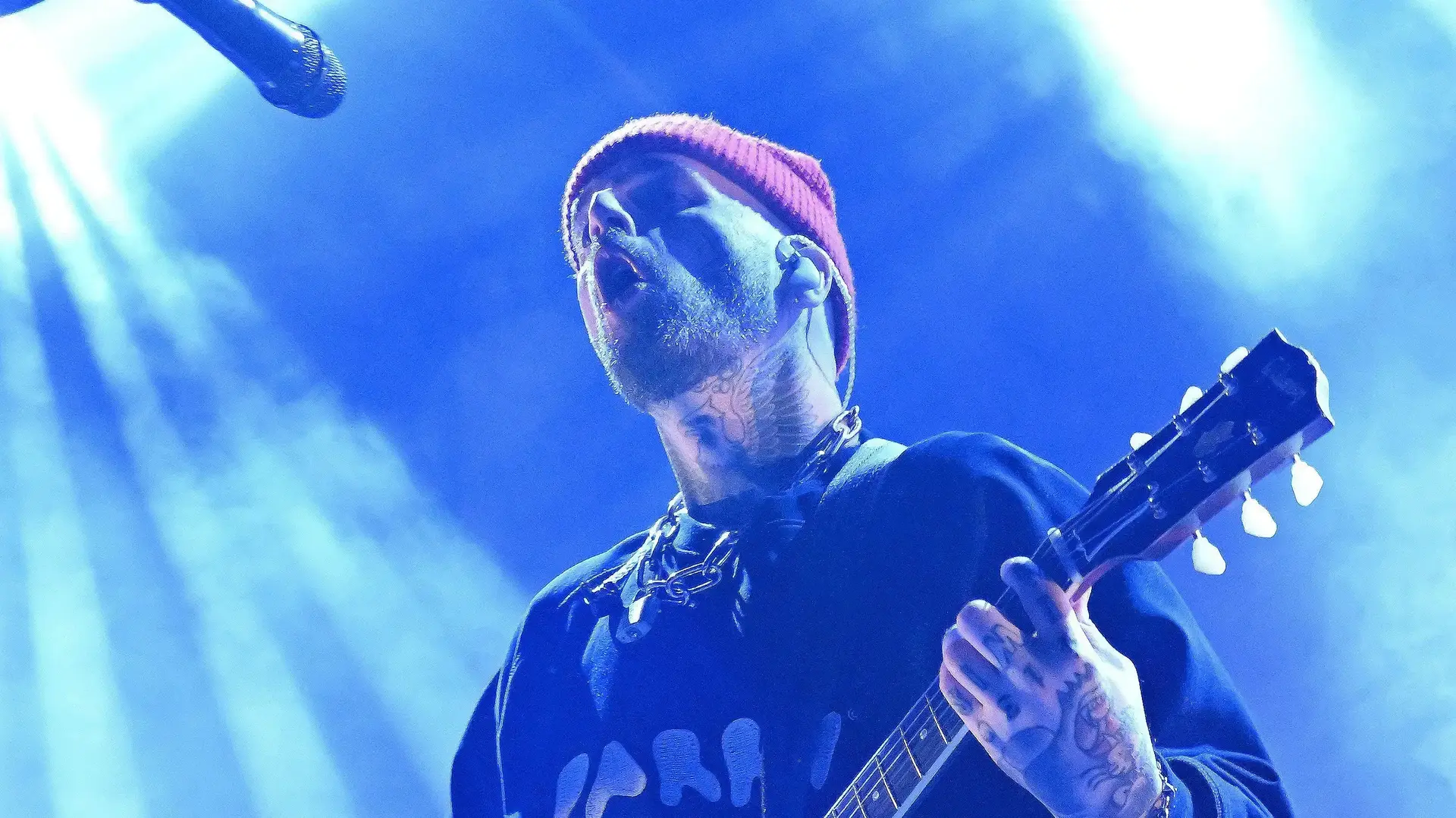 ג'וני סטיבנס, סולן להקת הרוק האמריקאית  Highly Suspect