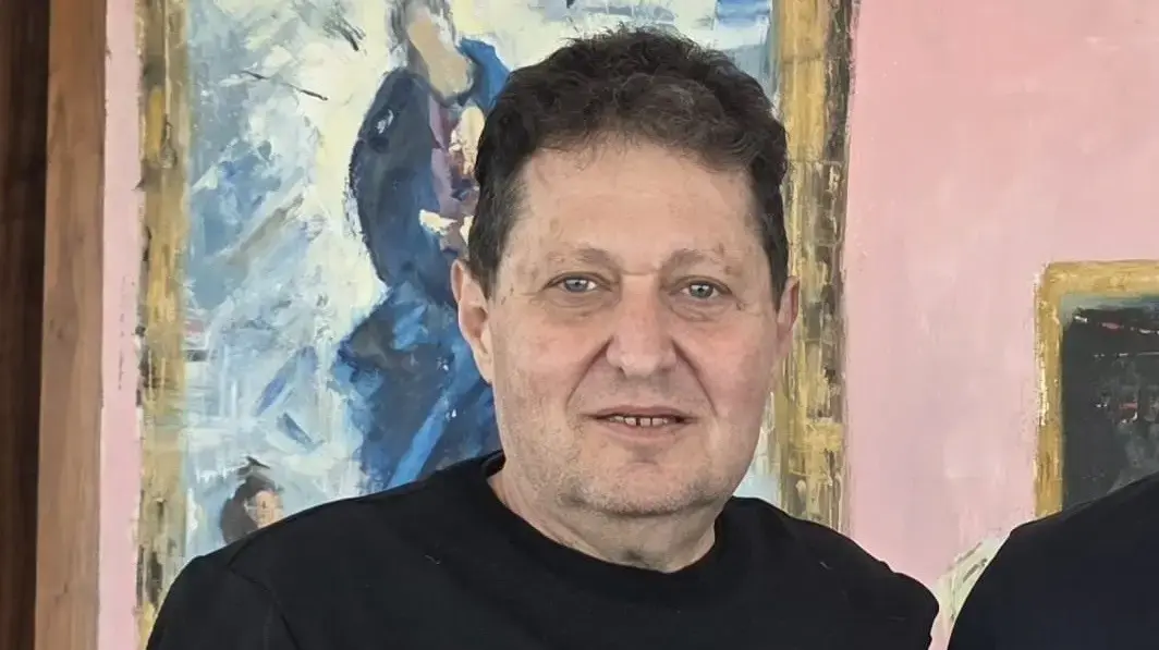 הפסל, האמן וחתן פרס ישראל בלו סימיון פיינרו
