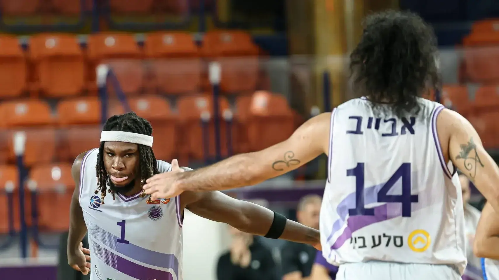 שחקני עירוני נהריה, כריס קלארק, איליי אבייב