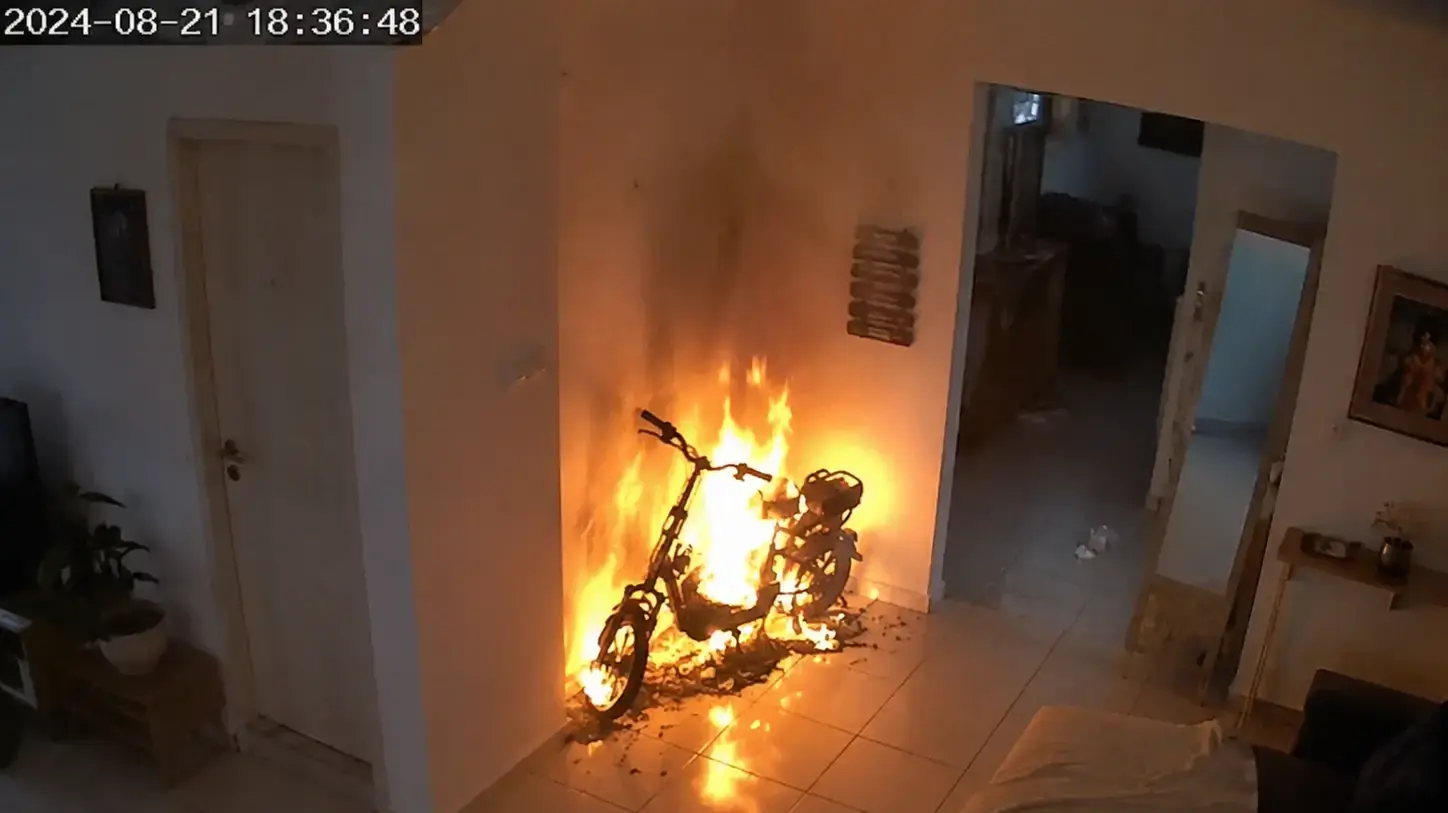 אופניים חשמליים עולים באש