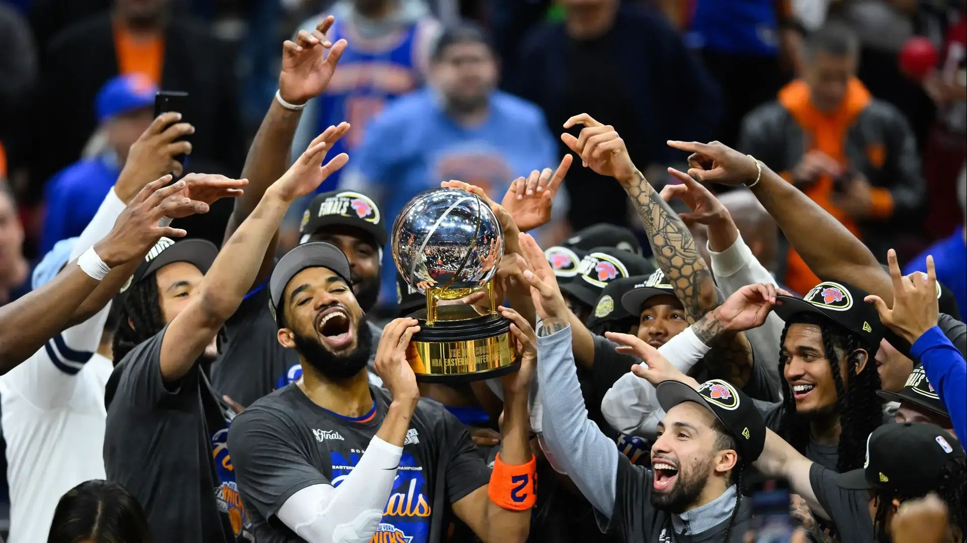 שחקני ניו יורק ניקס אחרי ההעפלה לגמר ה-NBA שחקני ניו יורק ניקס אחרי ההעפלה לגמר ה-NBA