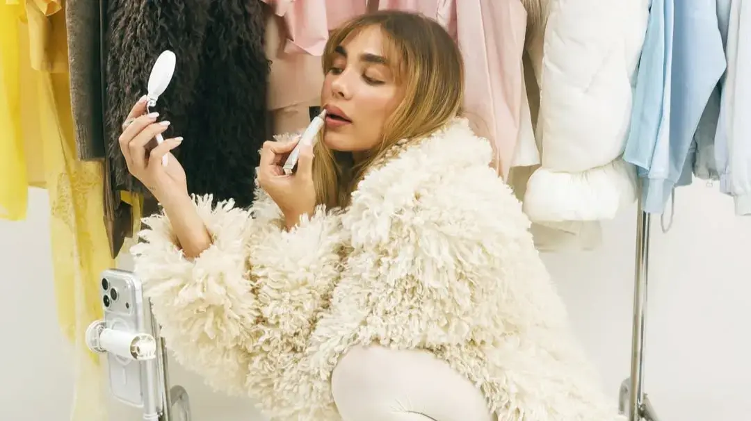 מאיה קיי GLAMMIE