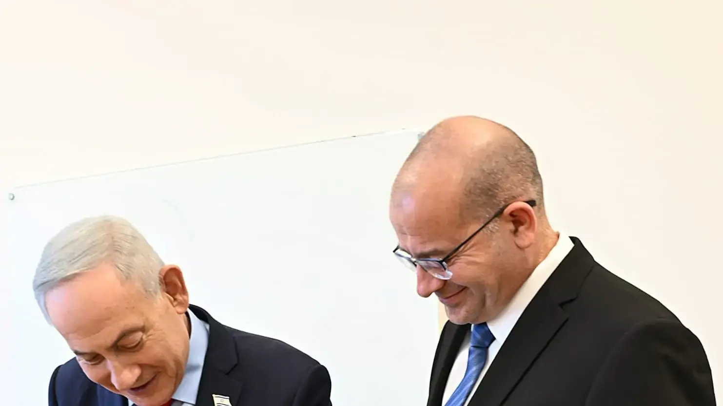 ראש הממשלה בנימין נתניהו, ראש המוסד הנכנס האלוף רומן גופמן,2 ביוני 2026