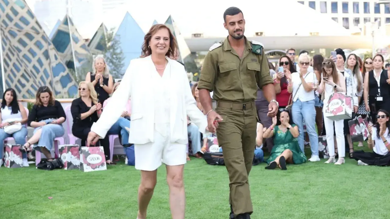 תצוגת ה-PINK PARTY השנתית של יאנה דרום ועמותת גמאני