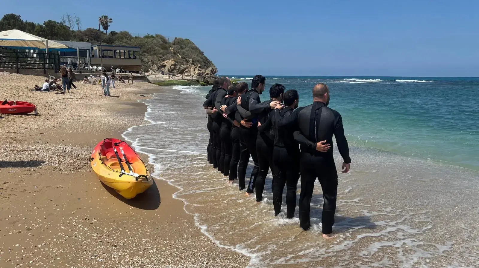 זיו נעורים ועמותת העטלף משלבות ידיים