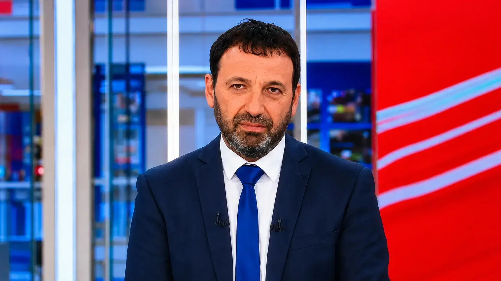 "אזור מלחמה" עם רביב דרוקר, ערוץ 13