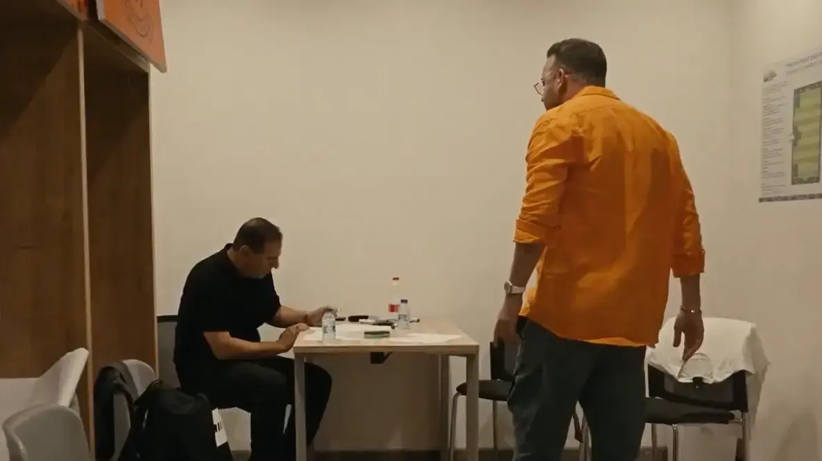 צילום מסך מתוך הסדרה "מלכת השכונה" בכאן11