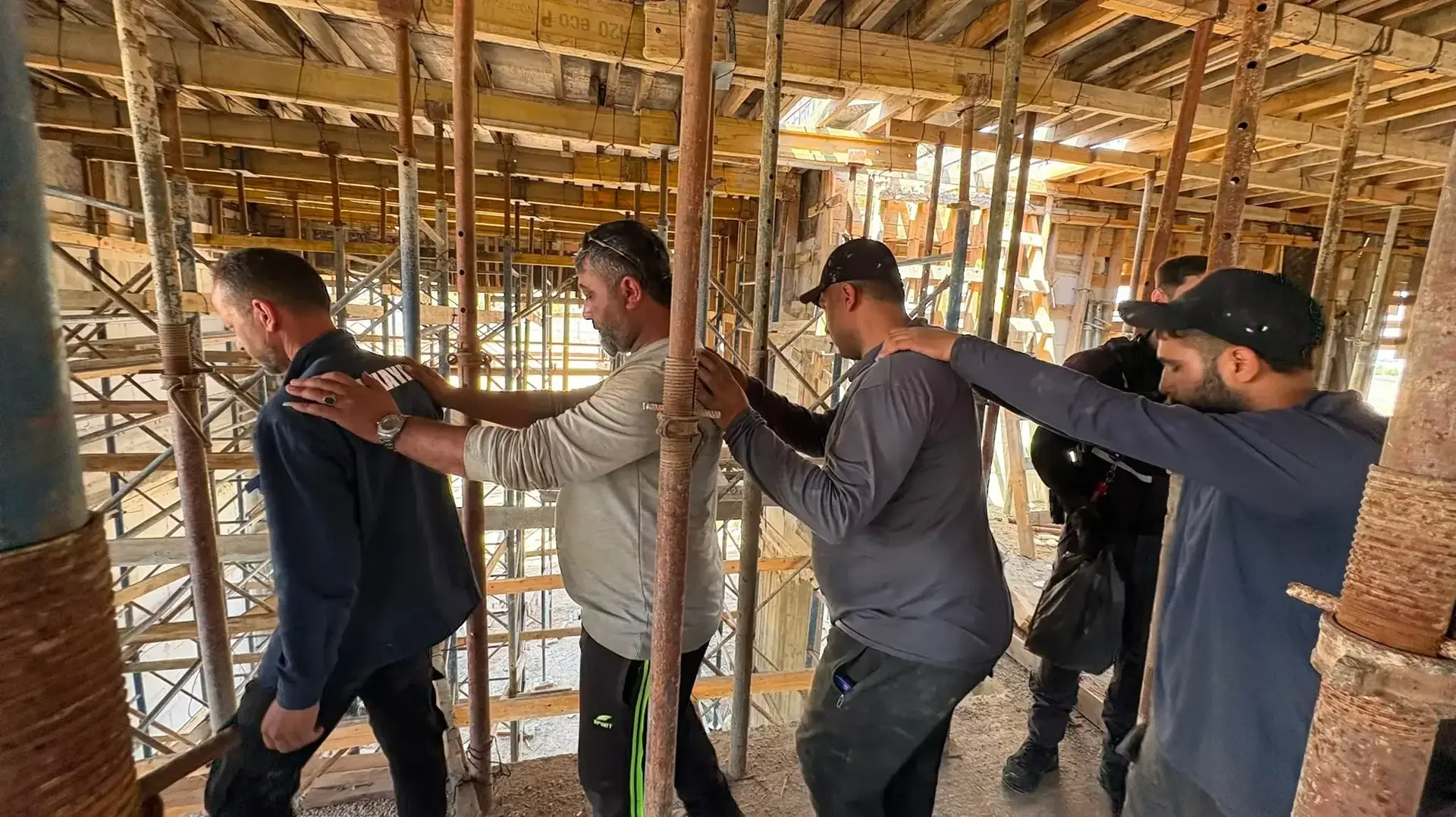 שוהים בלתי חוקיים באתרי בנייה בנגב