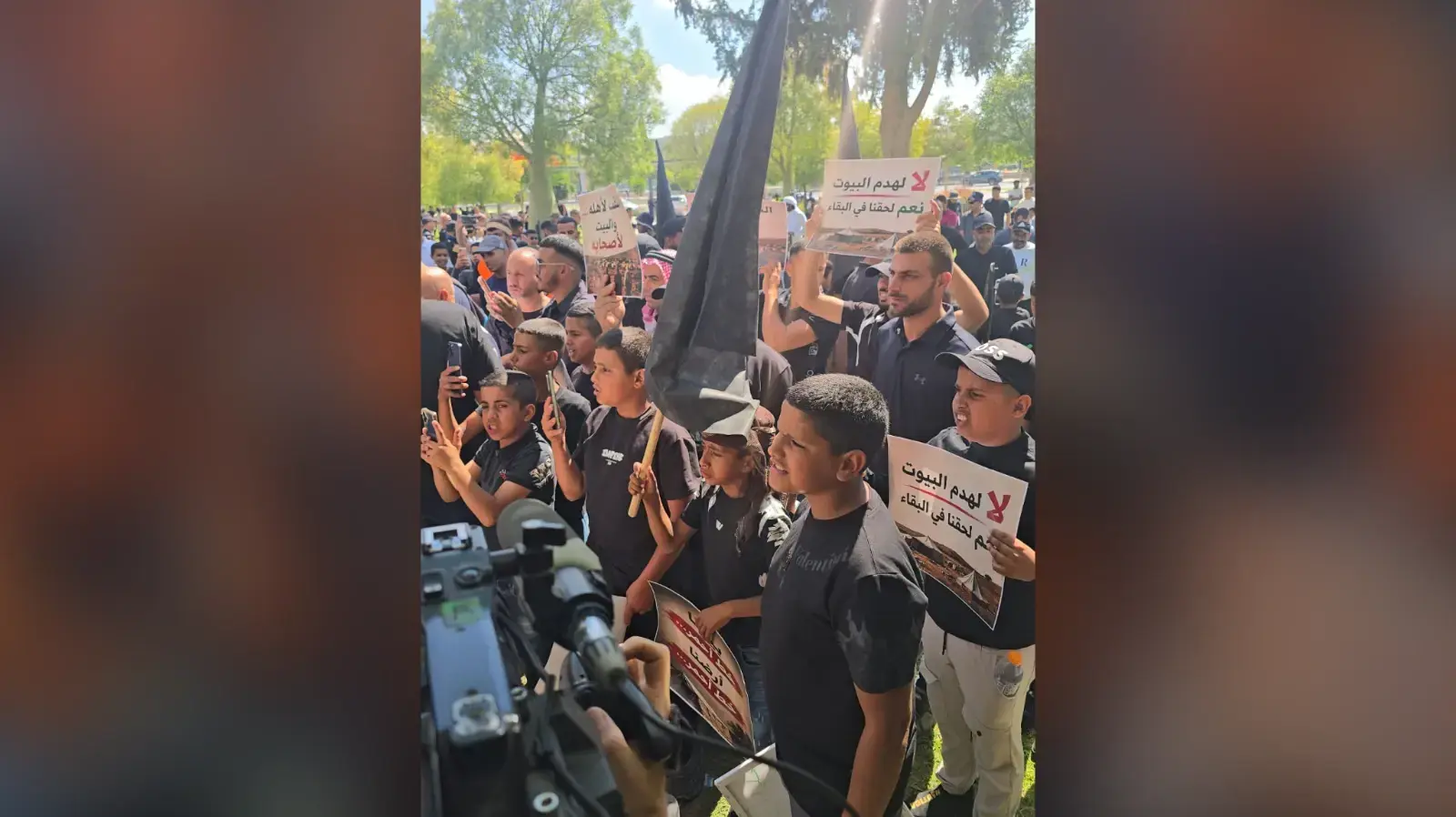 מפגינים בב"ש נגד הריסות הבתים בכפרים הלא מוכרים בנגב