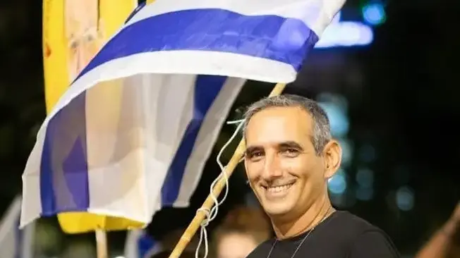 אבי דבוש