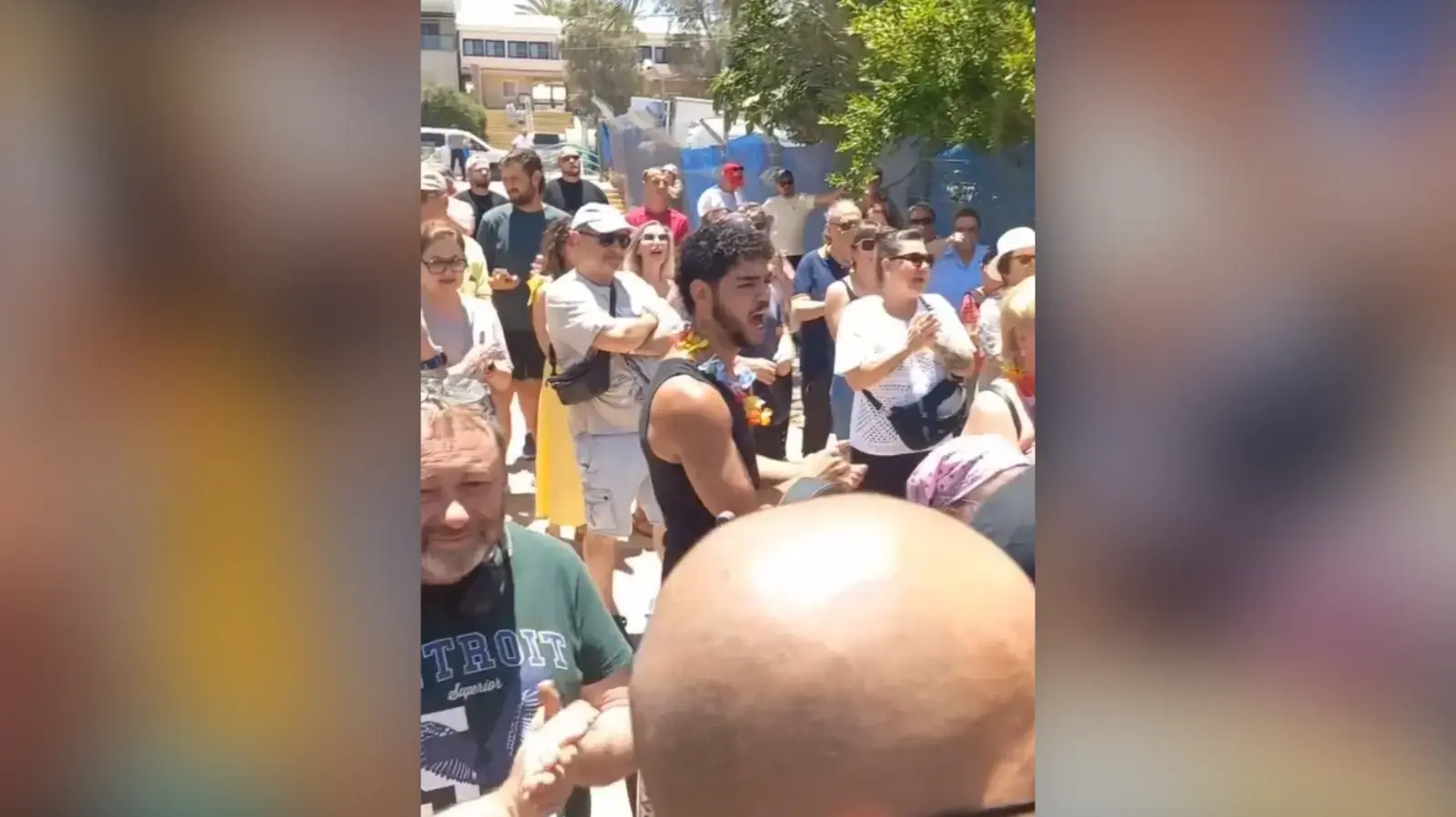 ההפגנה מחוץ לתחנת המשטרה בערד