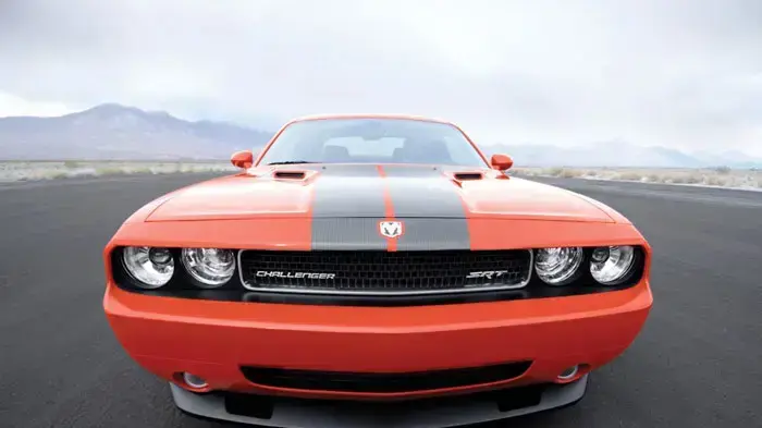 דודג' צ'אלנג'ר SRT8