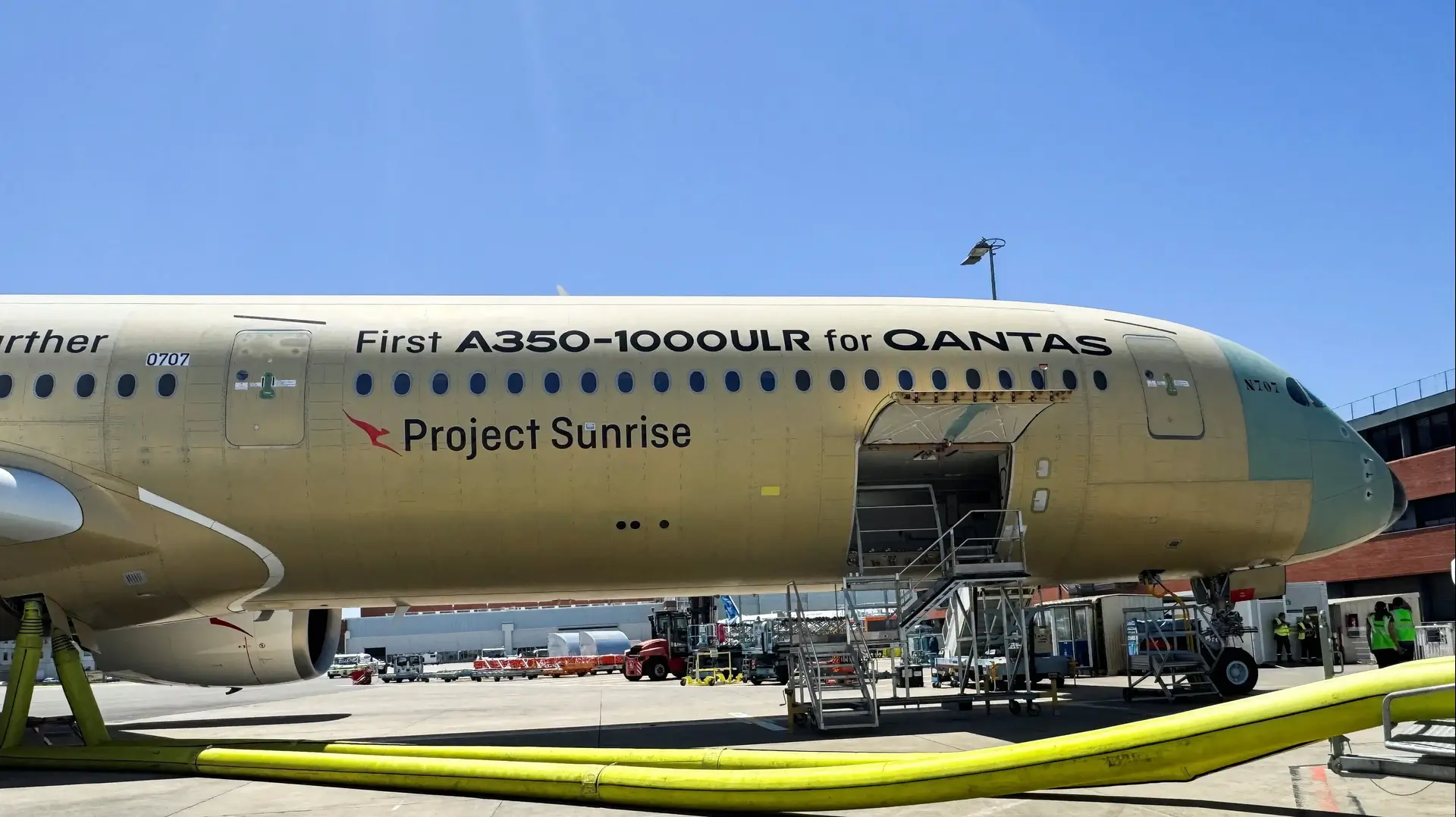 מטוס ניסוי מדגם Airbus A350-1000ULR, שפותח עבור חברת קוואנטס במסגרת פרויקט זריחה, בטולוז שבצרפת