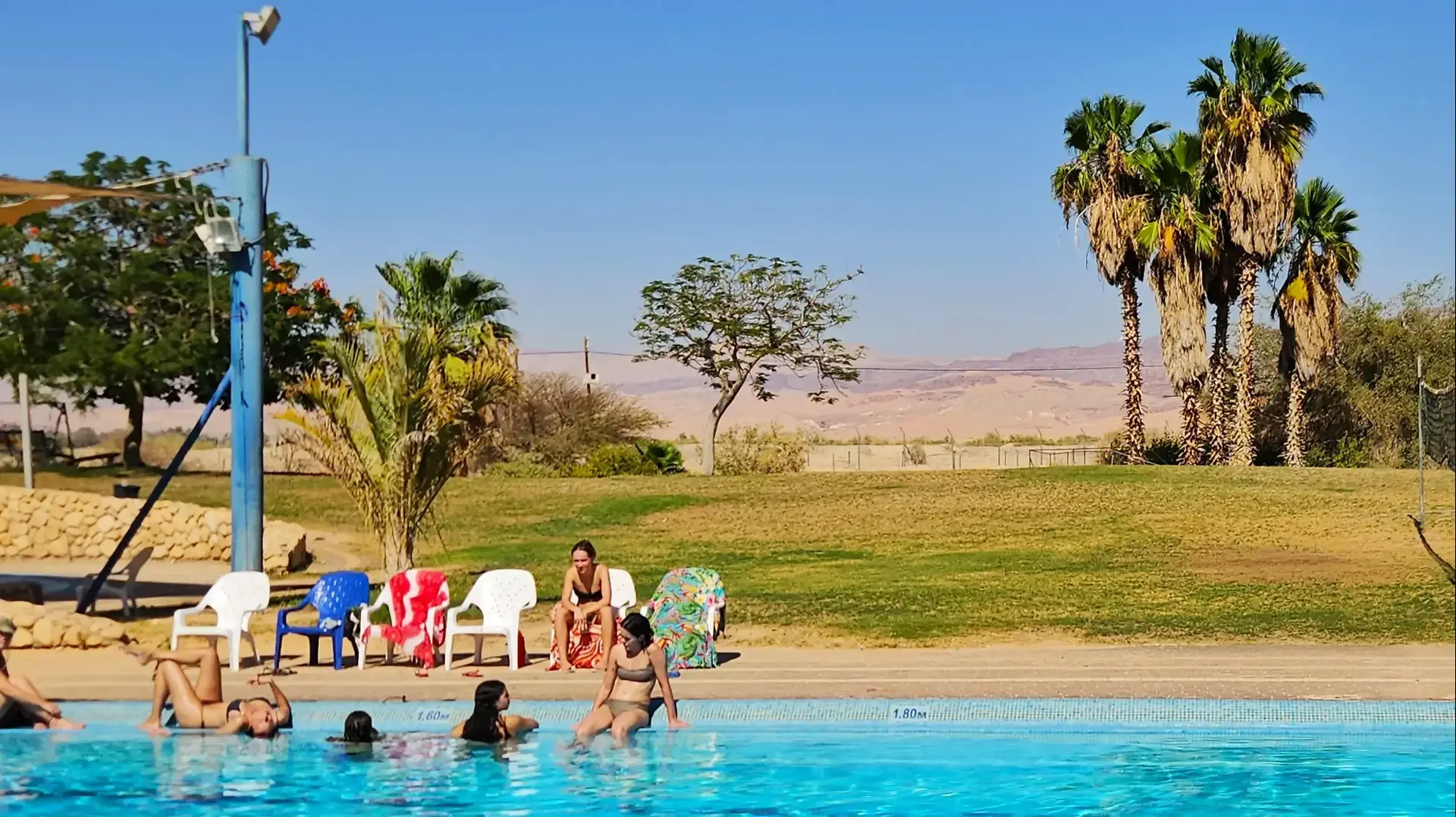 בריכה, קיבוץ לוטן