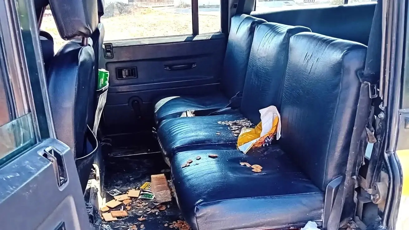 תיירים ישראלים טינפו ג'יפ של מדריך טיולים בקפריסין