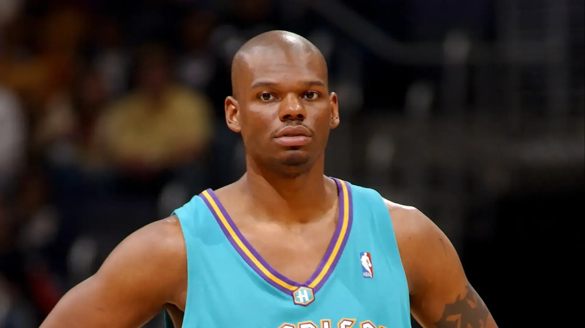 שחקן ה-NBA לשעבר ג'מאל משבורן שחקן ה-NBA לשעבר ג'מאל משבורן