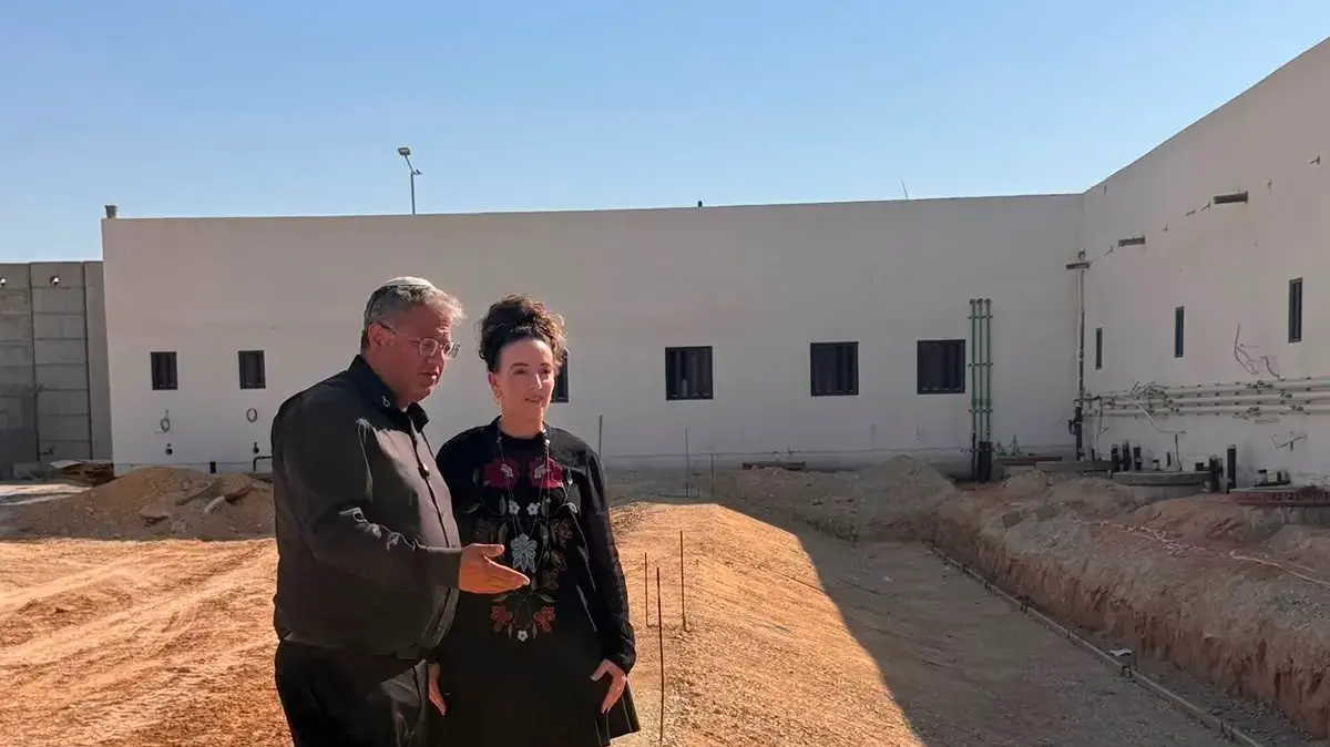 בן גביר וסילמן בתעלות התנינים בכלא קציעות