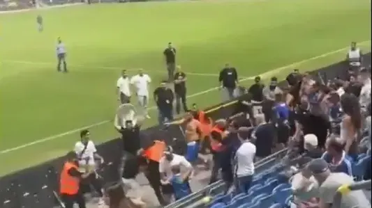 האלימות הין מאבטחים לבין אוהדים של הפועל פתח תקוה