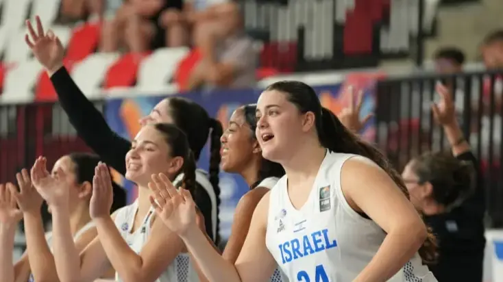שחקניות נבחרת הנערות של ישראל