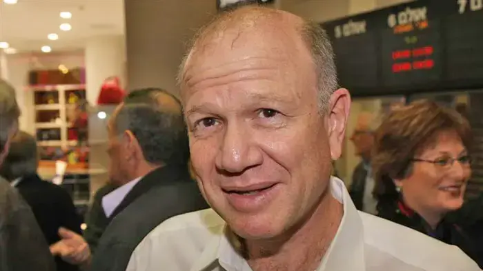 נחמיה שטרסלר