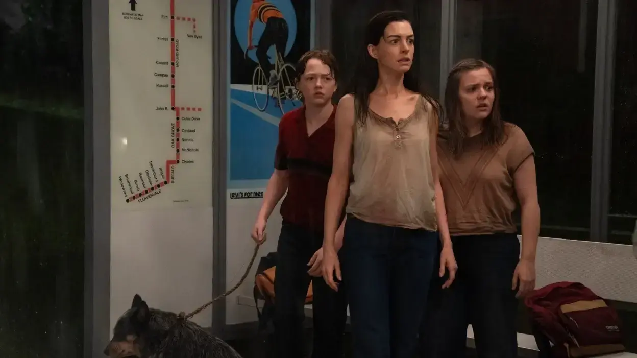 מתוך "סוף רחוב האלון"