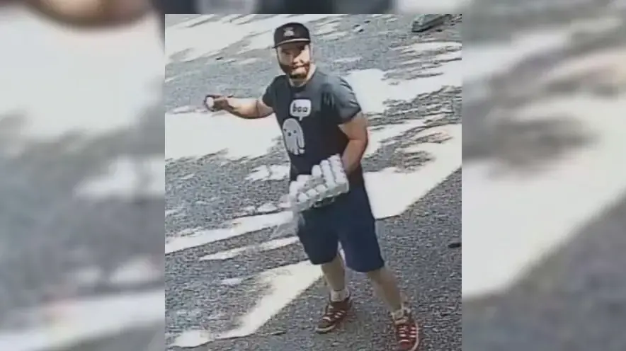 חשוד בהשלכת ביצים לעבר בית כנסת בקנדה במהלך שבת
17.8.26
