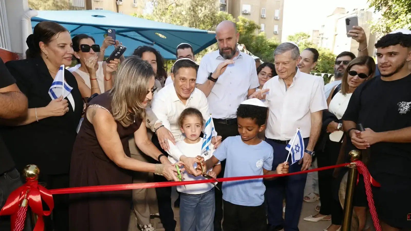 בית הספר "מולדת" פתחו את שנת הלימודים בבית הספר ששוקם לאחר פגיעת הטיל