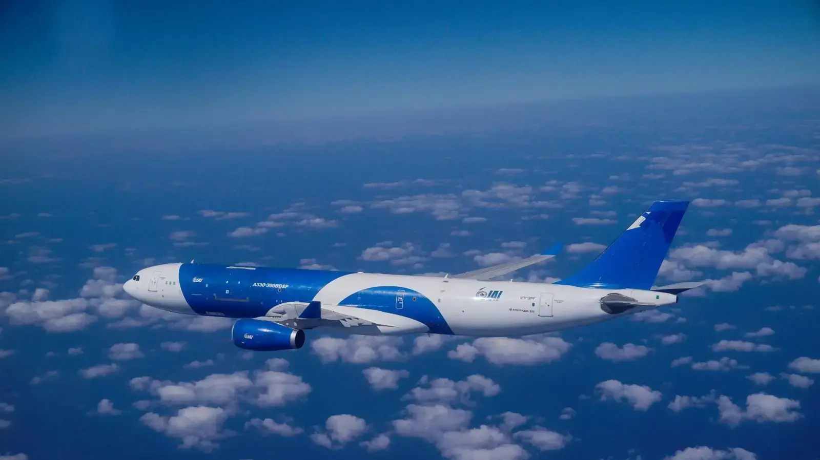 מטוס האירבוס A330 בטיסה הראשונה לאחר ההסבה