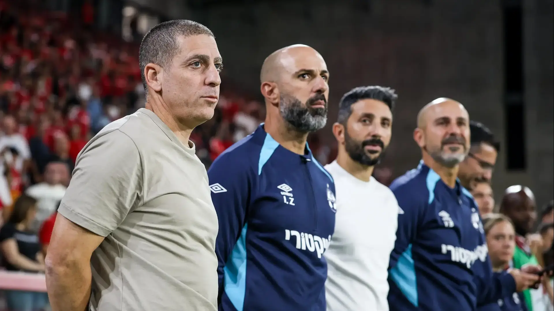 מאמן הפועל באר שבע רן קוז'וך עם עוזריו מאמן הפועל באר שבע רן קוז'וך עם עוזריו