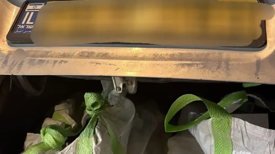 הרכב ובו הציוד שנחשד כגנוב