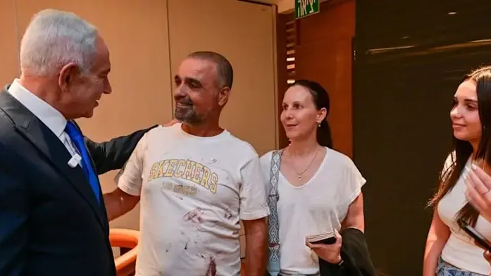 יש ישראלים על הטיסה? ברשת כבר יודעים ליד מי כדאי לשבת